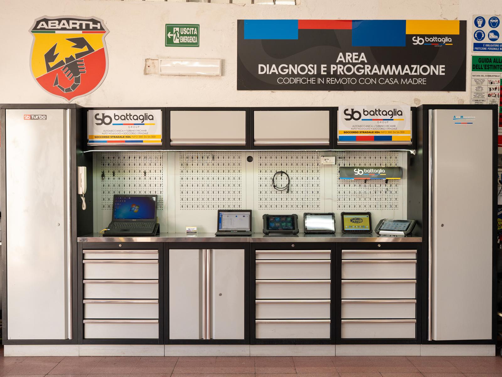 Area diagnosi e programmazione, con i sistemi per le codifiche in remoto